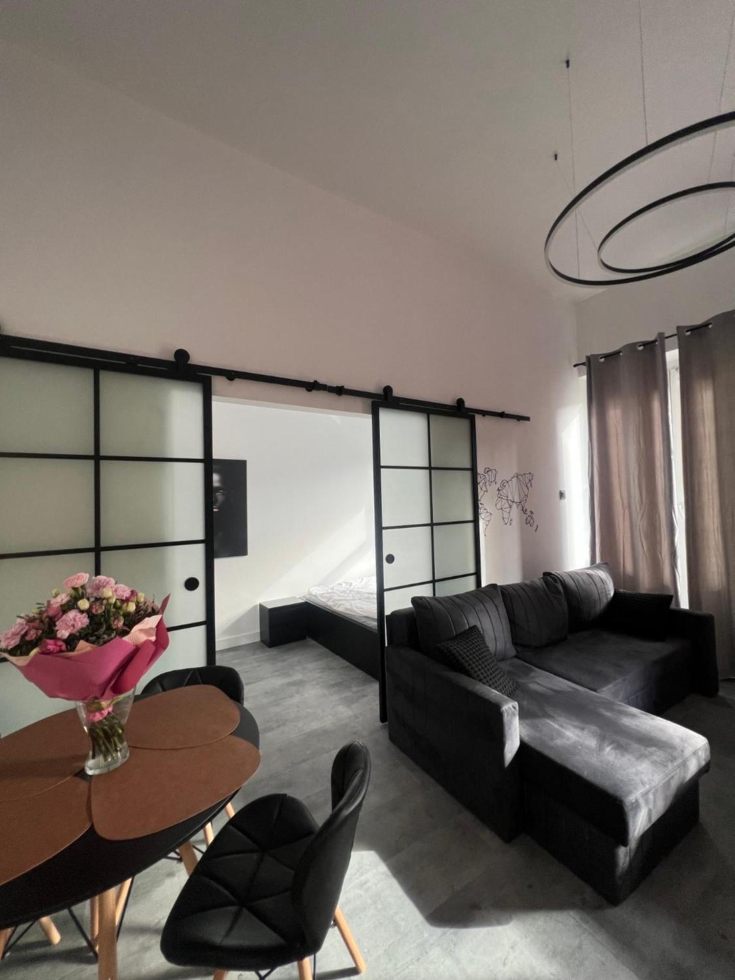 Loft W Centrum Z Jacuzzi Wroclaw Luaran gambar