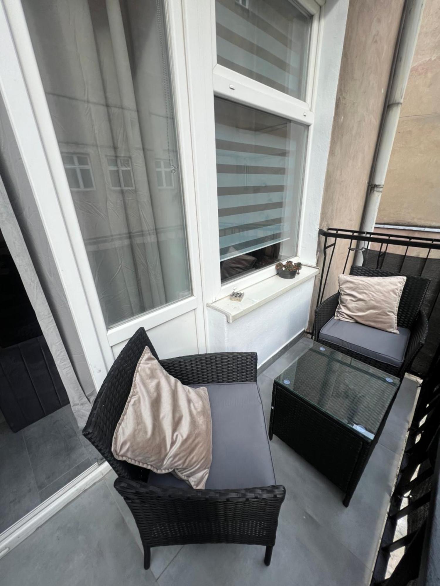 Loft W Centrum Z Jacuzzi Wroclaw Luaran gambar